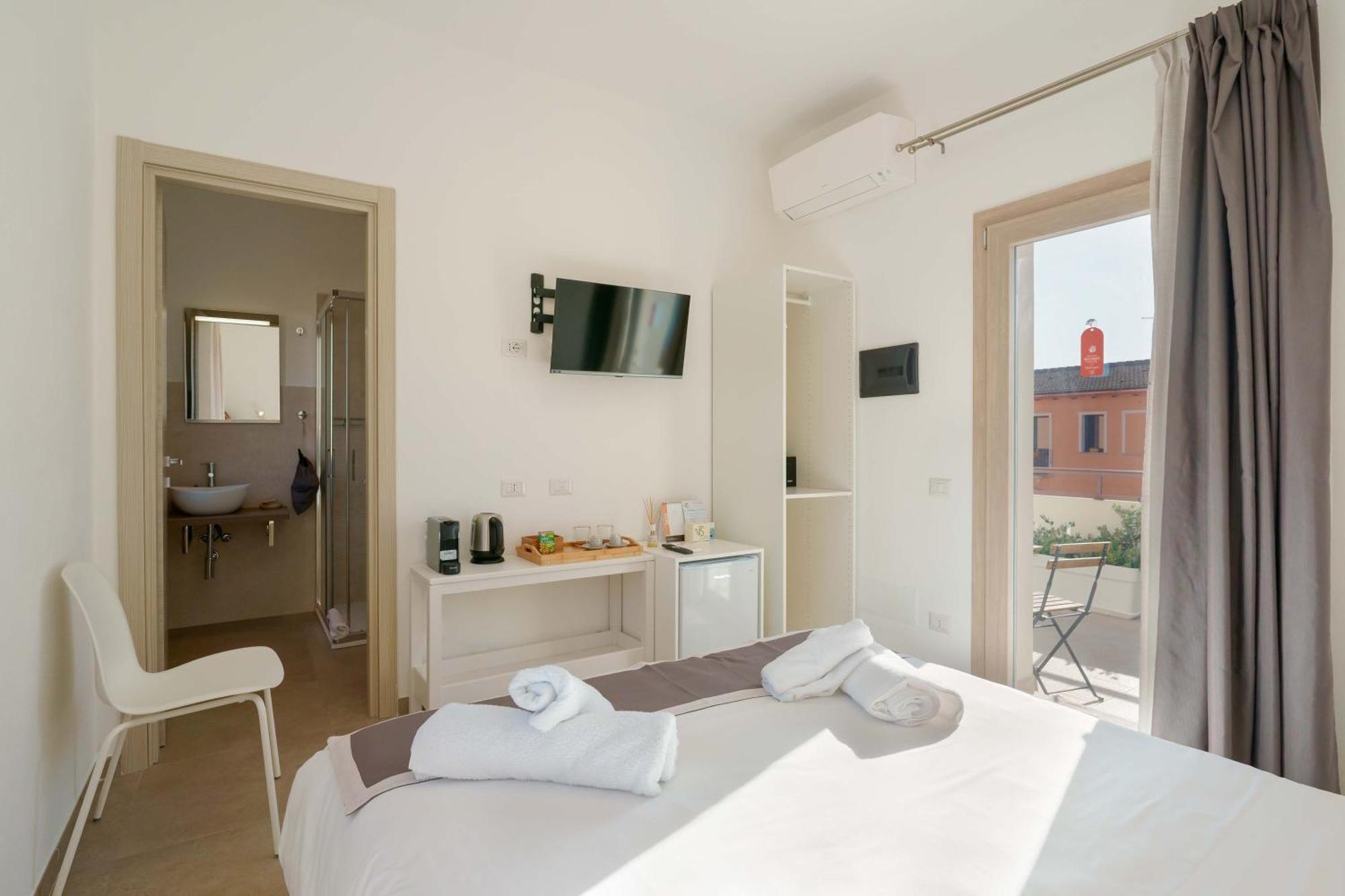 Guest House Deidda - Ts Rooms B&B San Sperate Ngoại thất bức ảnh