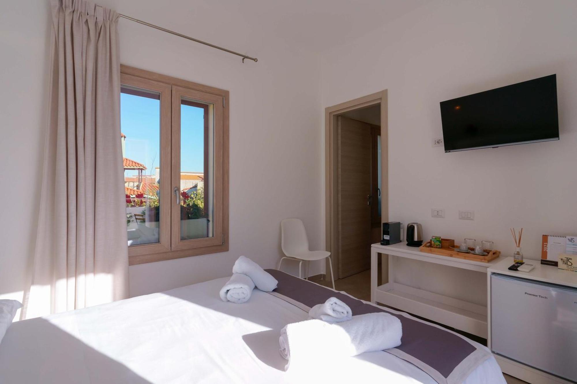 Guest House Deidda - Ts Rooms B&B San Sperate Ngoại thất bức ảnh